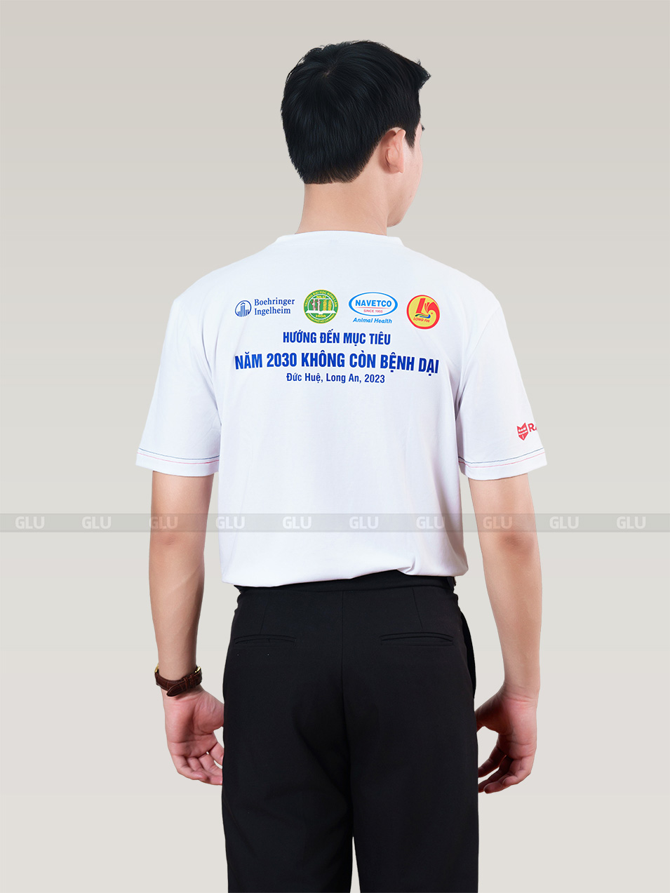 dat-in-ao-dong-phuc-tai-ky-anh (1)